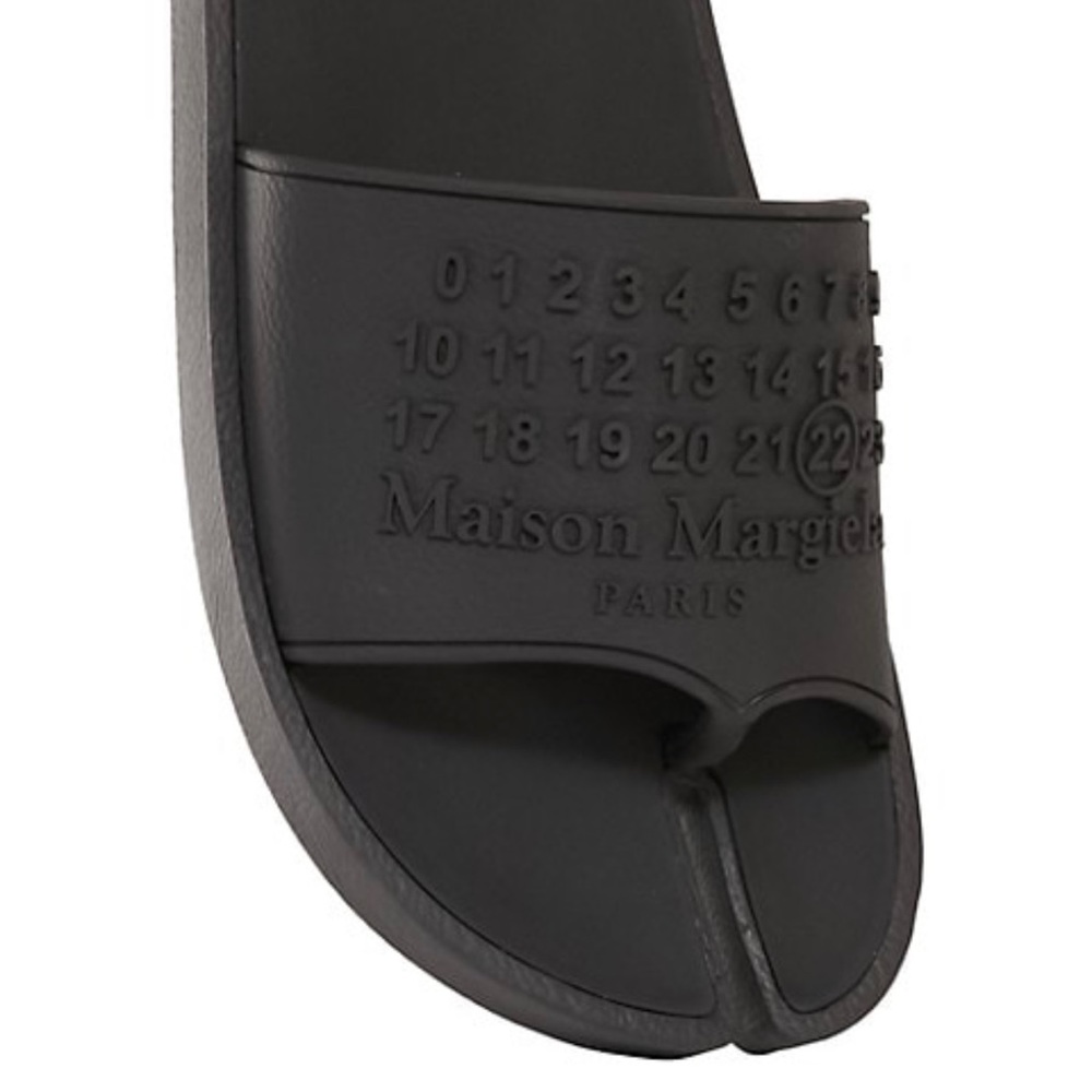 Masion Margiela Tabi Pool Slides